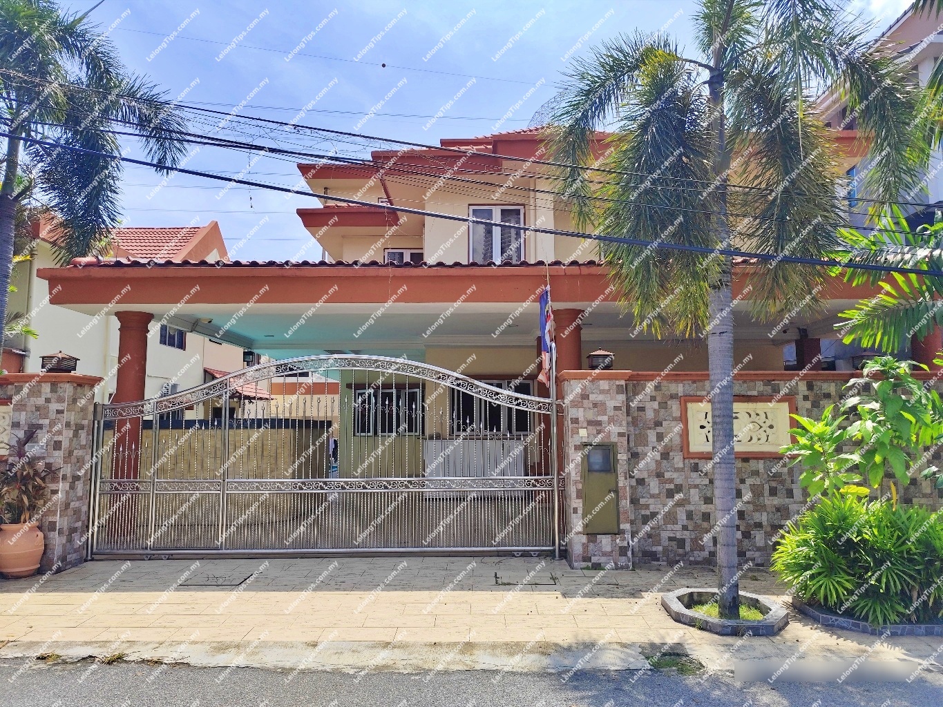 2.5 Storey Detached House