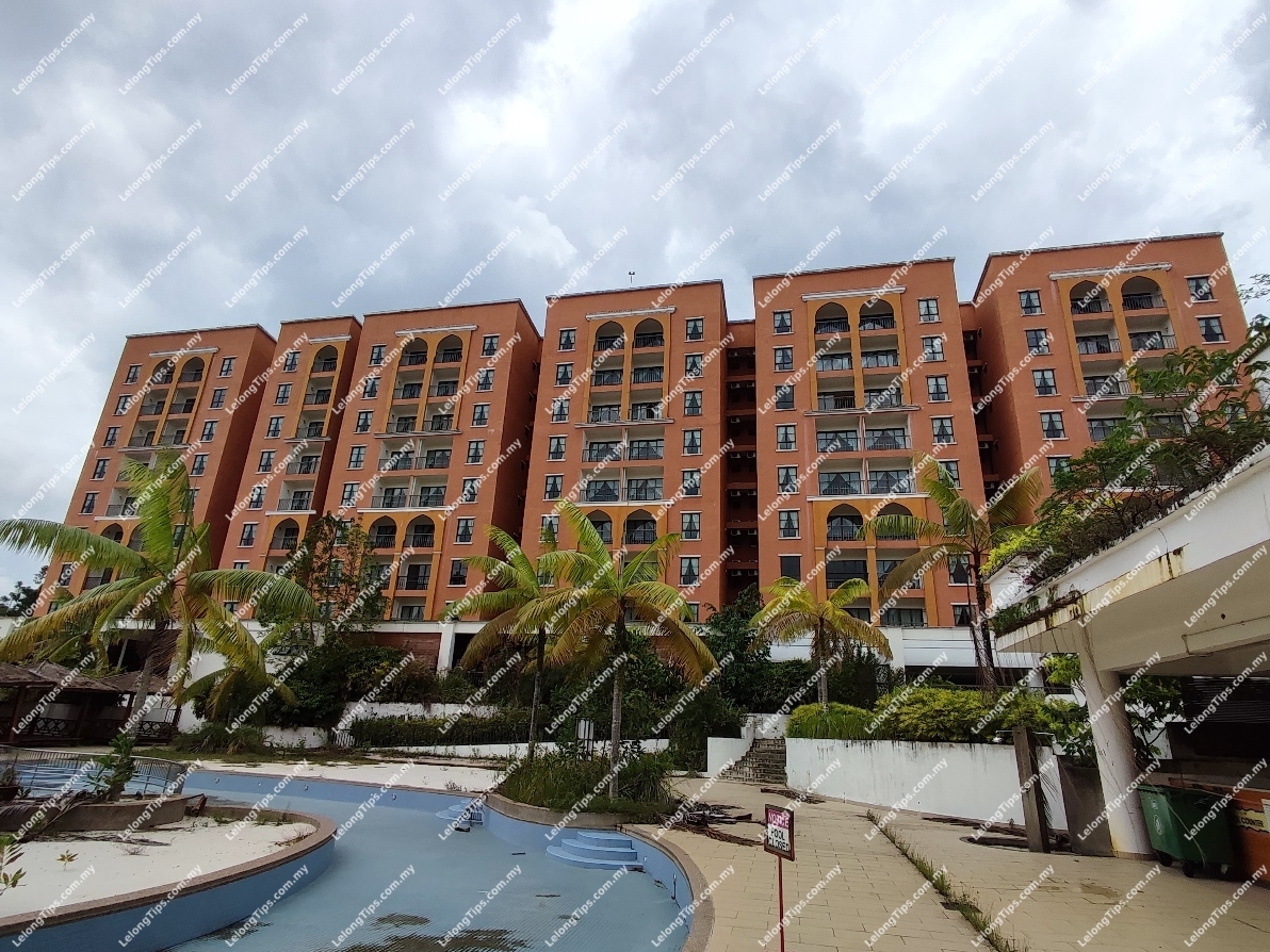 [Vacant Unit & -40%] Arabian Bay Resort Service Apartment [Good for Homestay Investment; 2 min to Gambang Water Park]