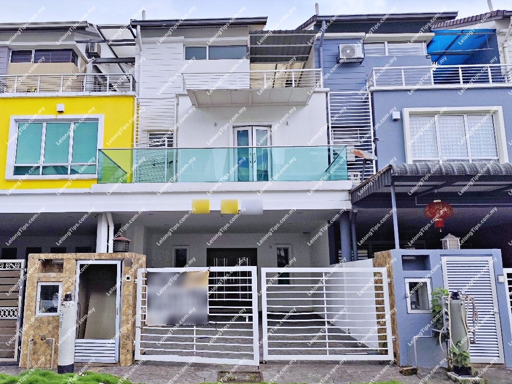 3 Storey Terrace House