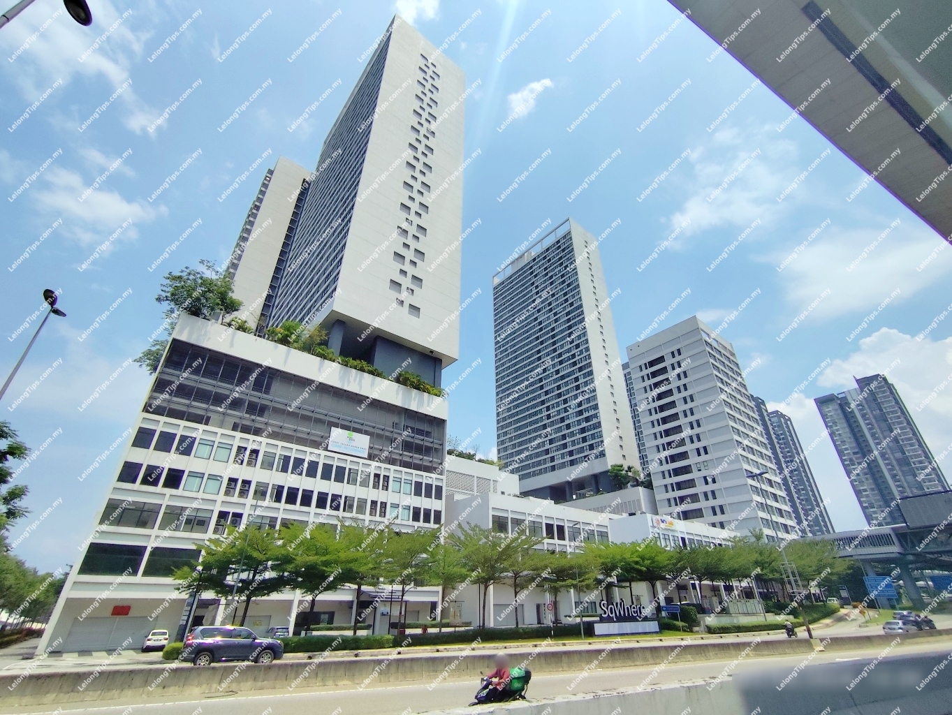 [Link bridge to Kampung Selamat MRT Station] Service Apartment [8 min to Econsave Sungai Buloh]