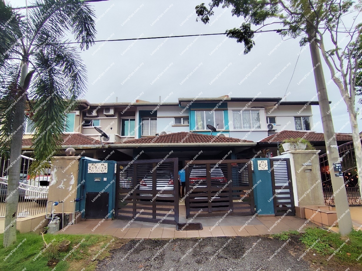 [Gated & Guarded Community] 2 Storey Terrace House [3 min to Taman Equine MRT Station (PY36)]