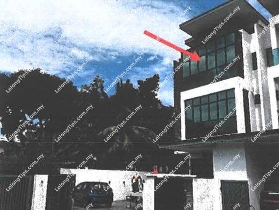 2.5 Storey Terrace House
