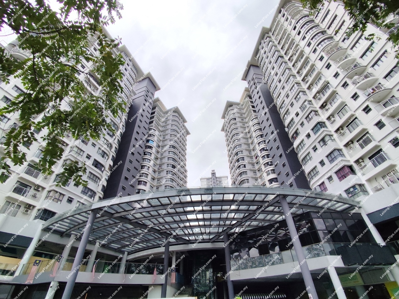 Service Apartment