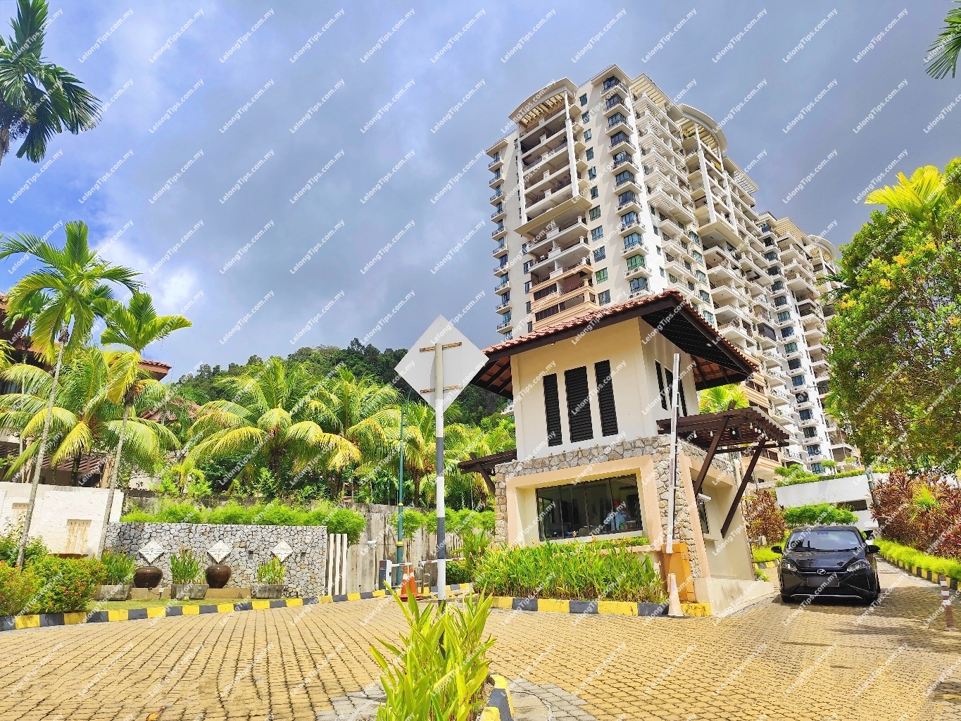 Duplex Condominium