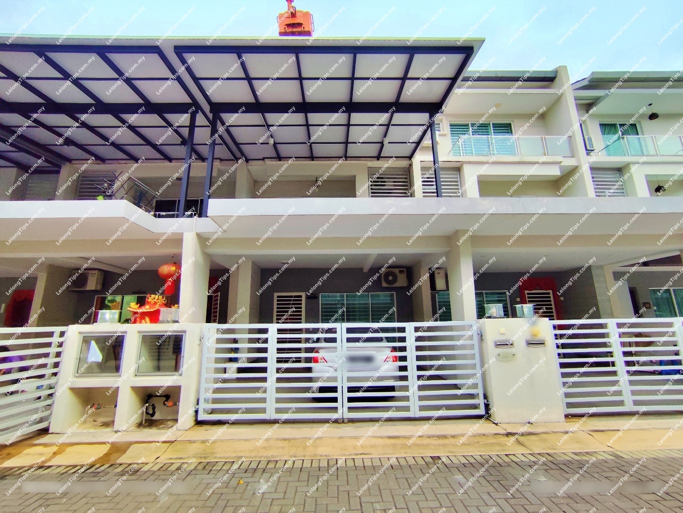 3 Storey Terrace House