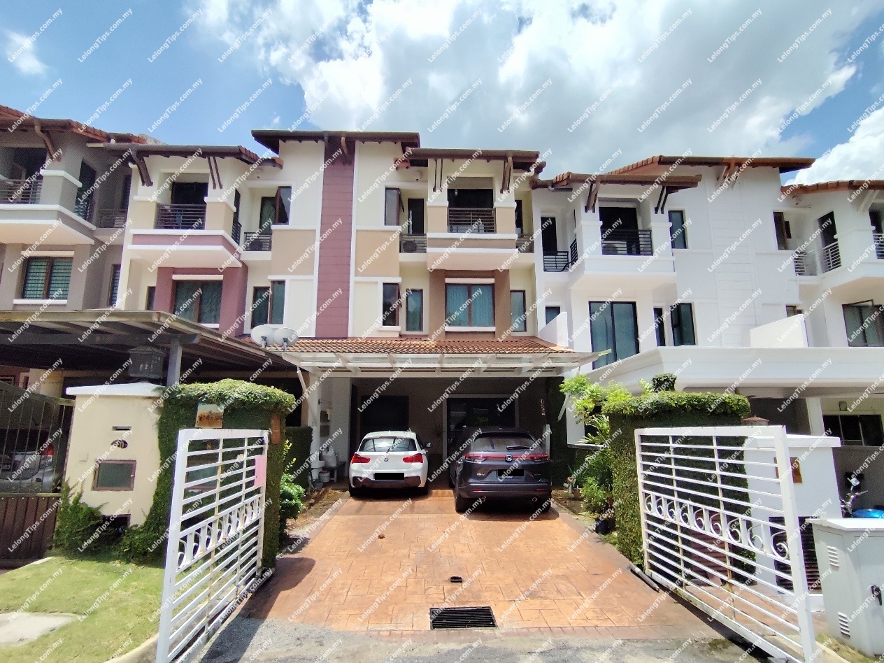 2.5 Storey Terrace House