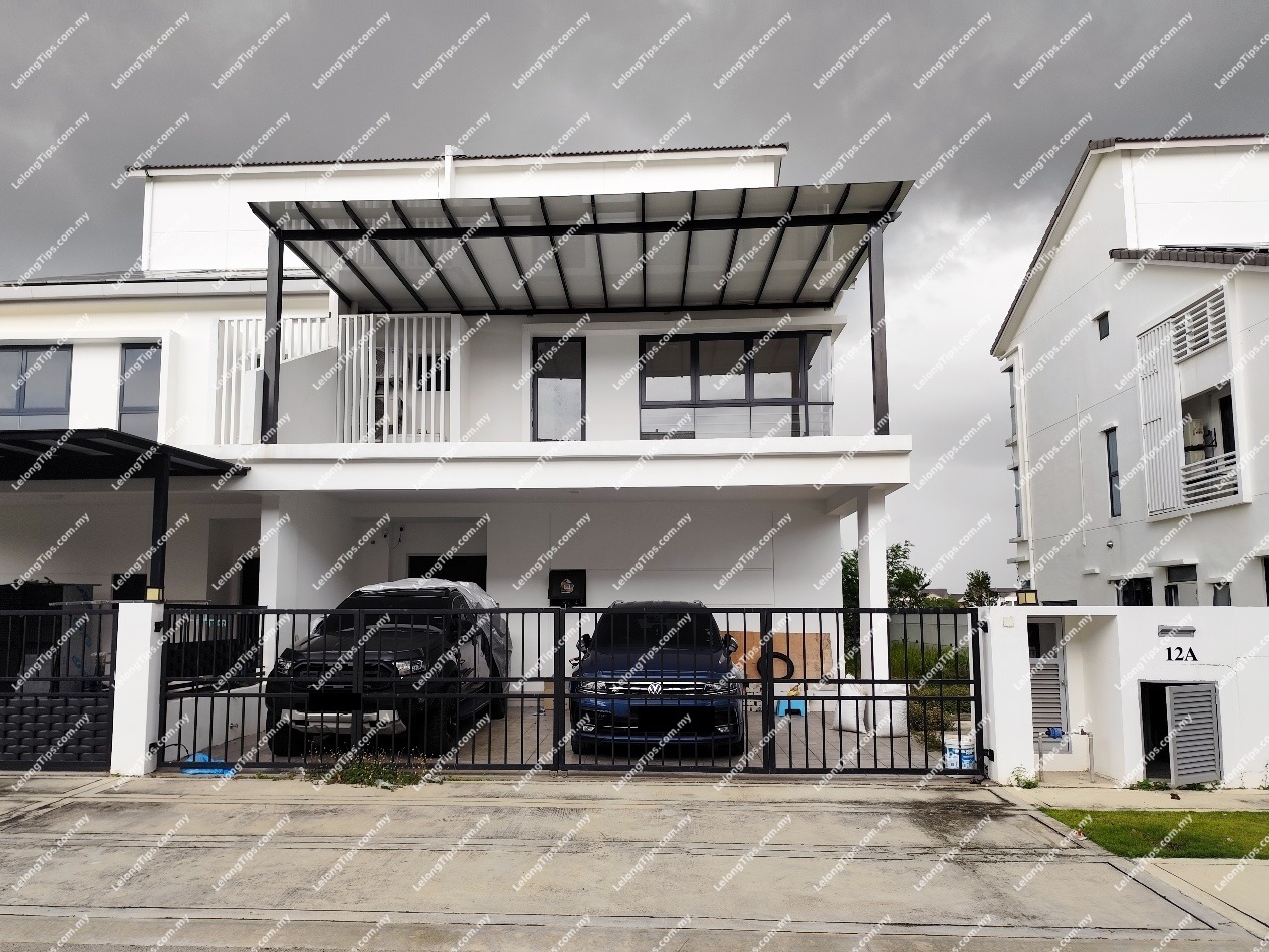 2.5 Storey Semi Detached House