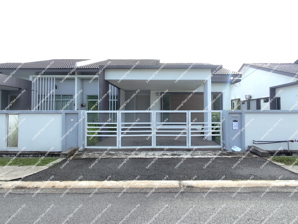1 Storey Semi Detached House