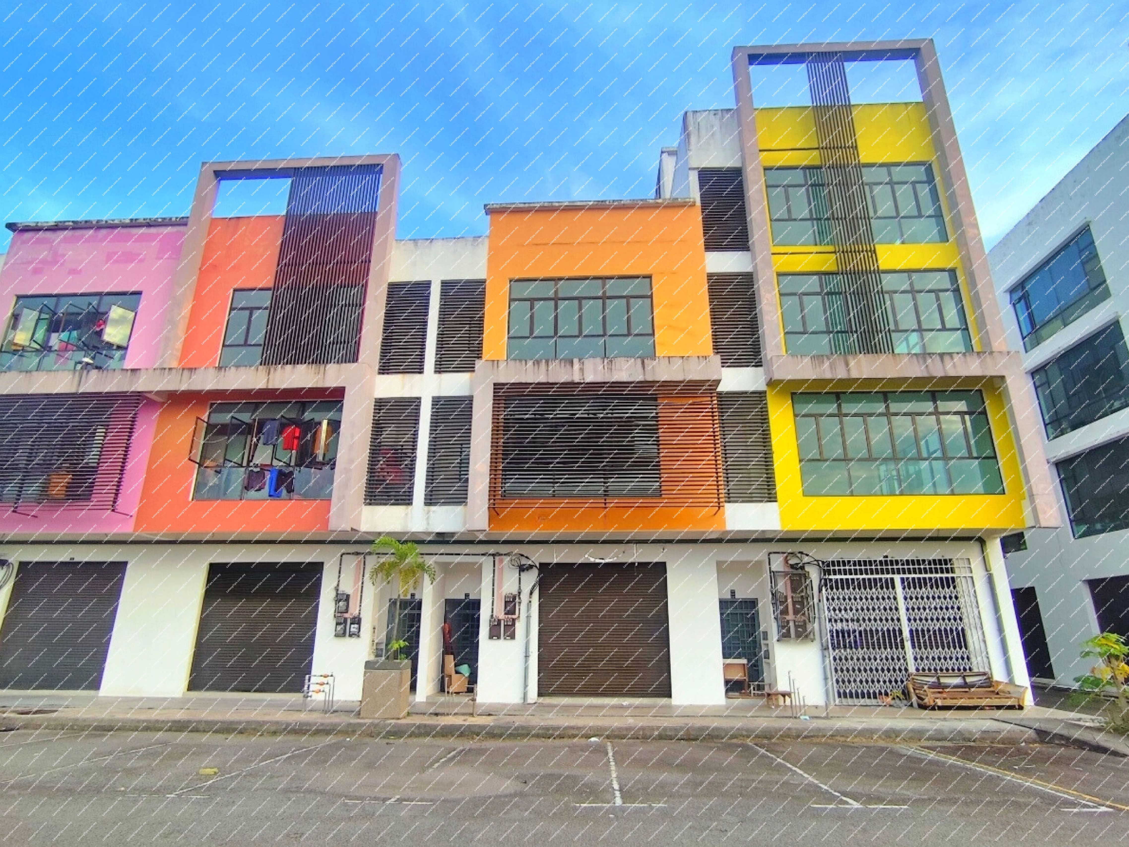 3 Storey Shop Office