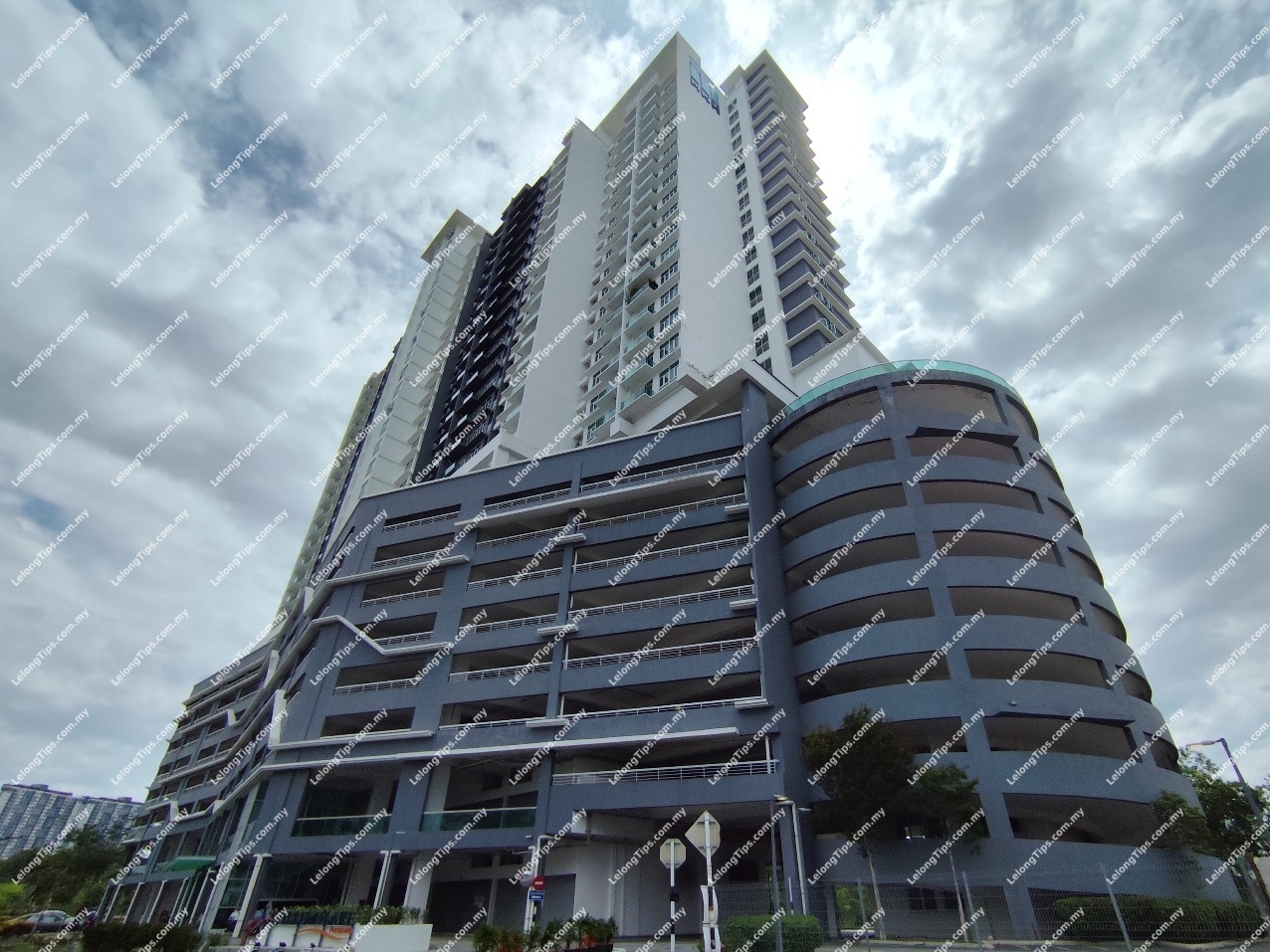 Service Apartment