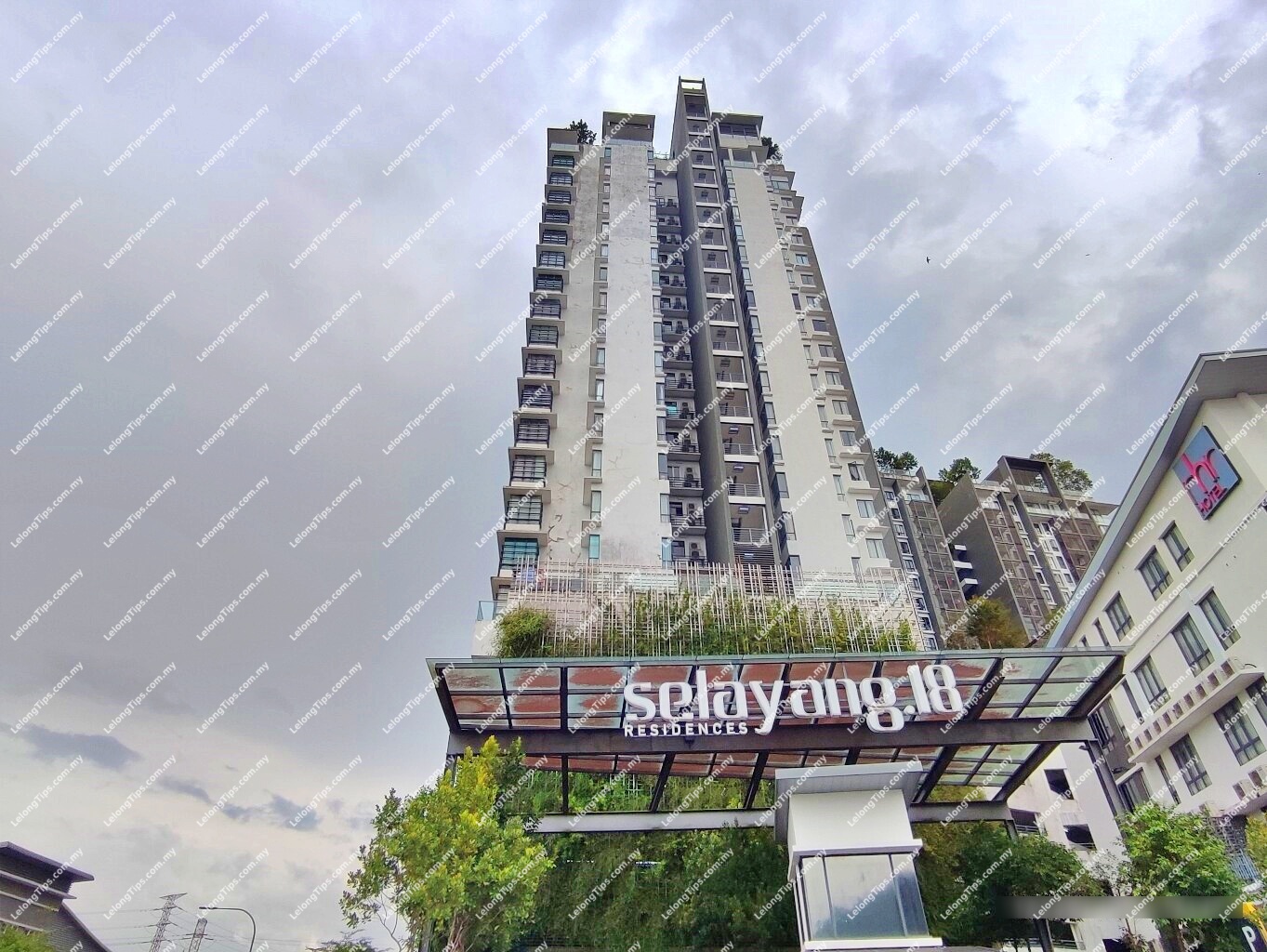 Service Apartment