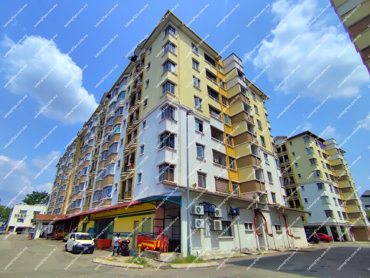 Apartment [4 min to AEON BiG Klang; 10 min to Klang Parade]
