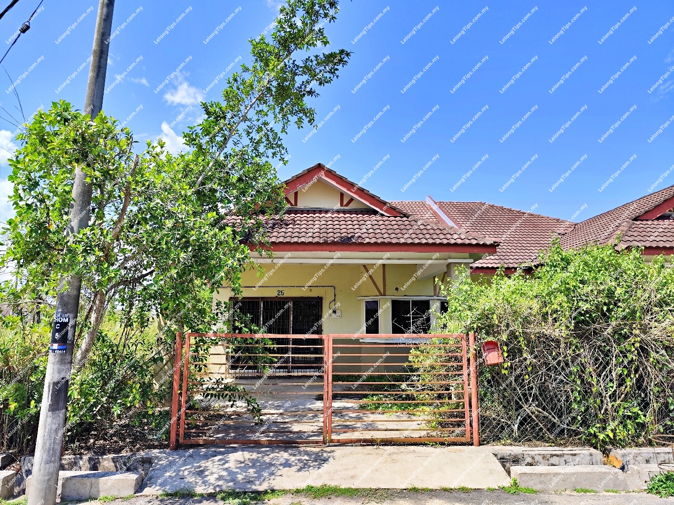 1 Storey Semi Detached House