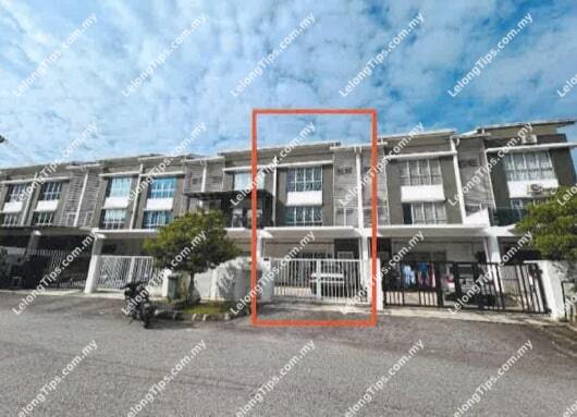 3 Storey Terrace House