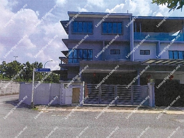 2.5 Storey Semi Detached House