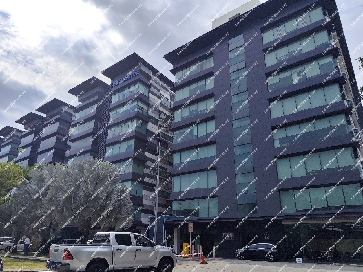 [Prime Location with High Visibility] Office Unit [5 min to Multimedia University (MMU)]