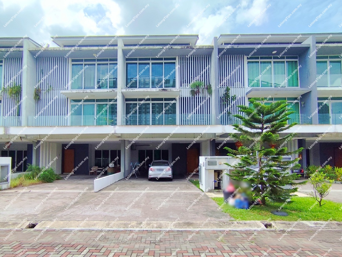 3 Storey Super Link House with Lift