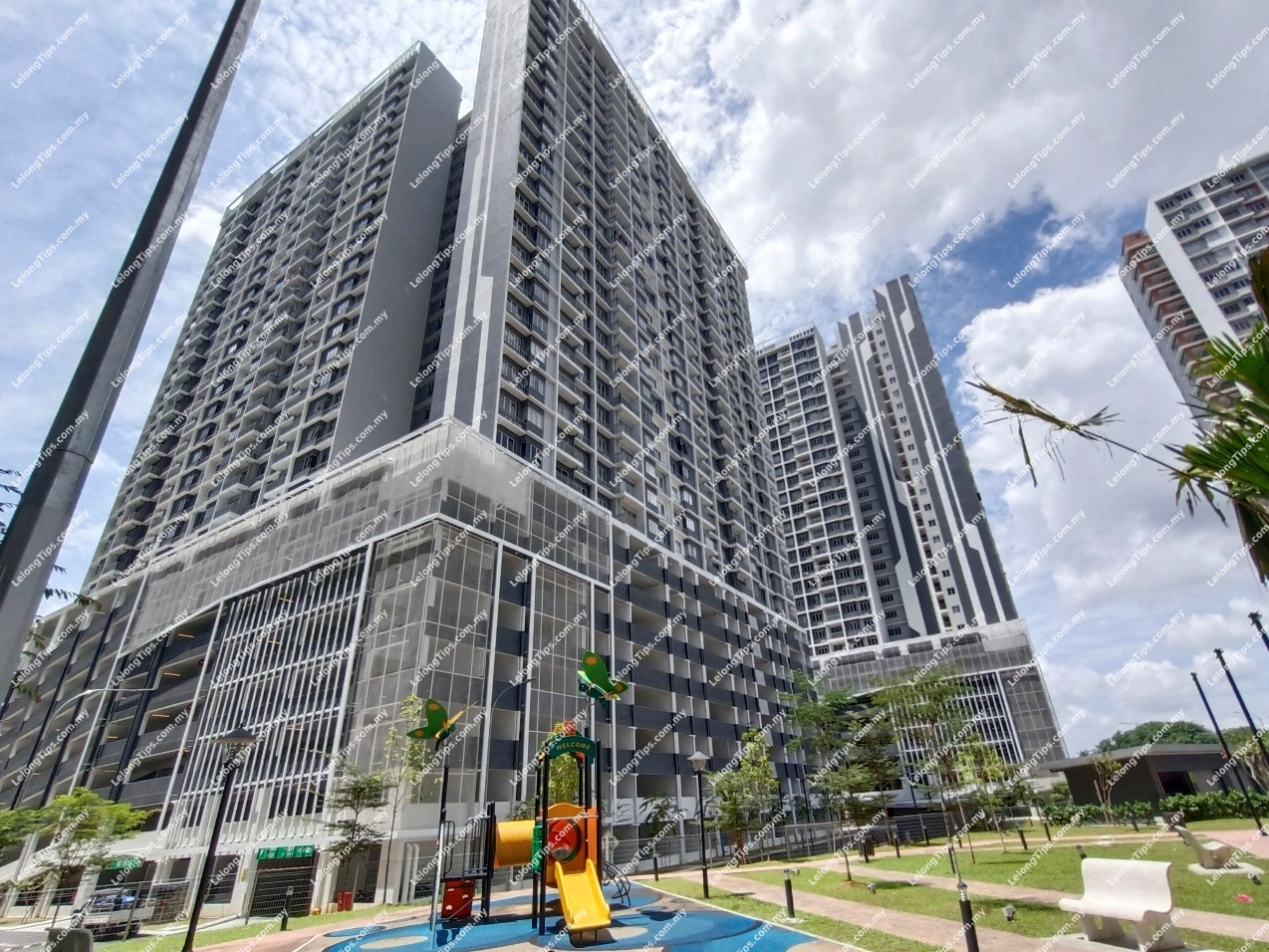 Apartment [5 min to Mydin Wholesale Hypermarket Semenyih]