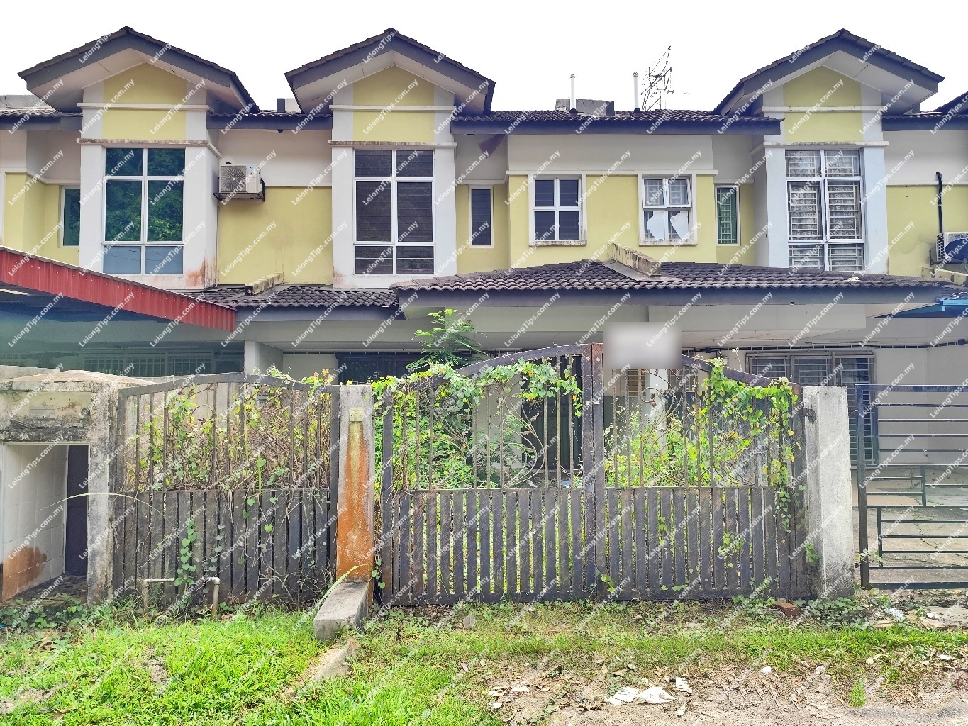 2 Storey Terrace House [10 min to Sungai Buloh MRT Station]