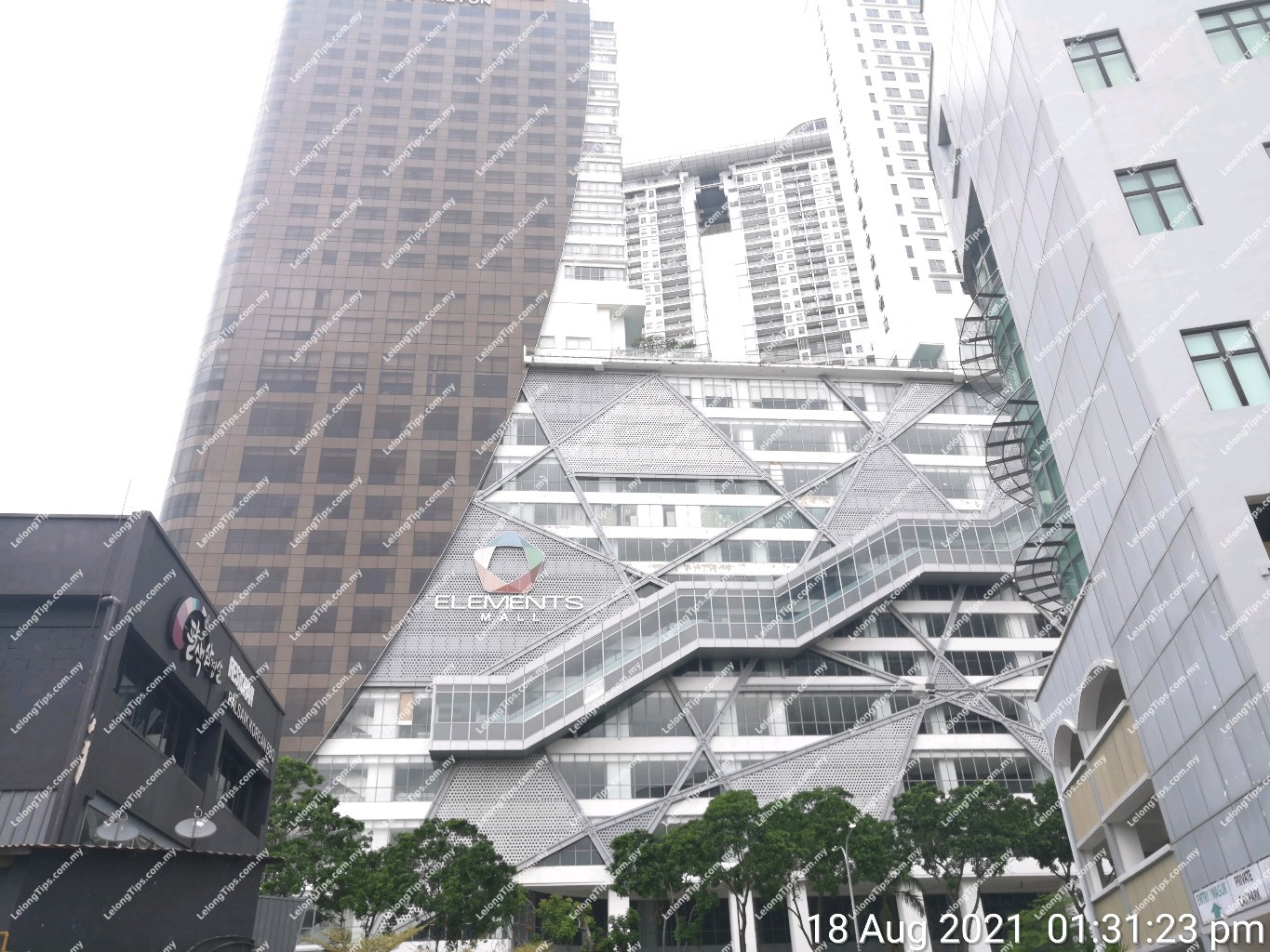 Stratified Retail Lot [5 min to Melaka River Park and Cruise & Mahkota Parade; 6 min to Dataran Pahlawan Melaka Megamall & Jonker Walk]