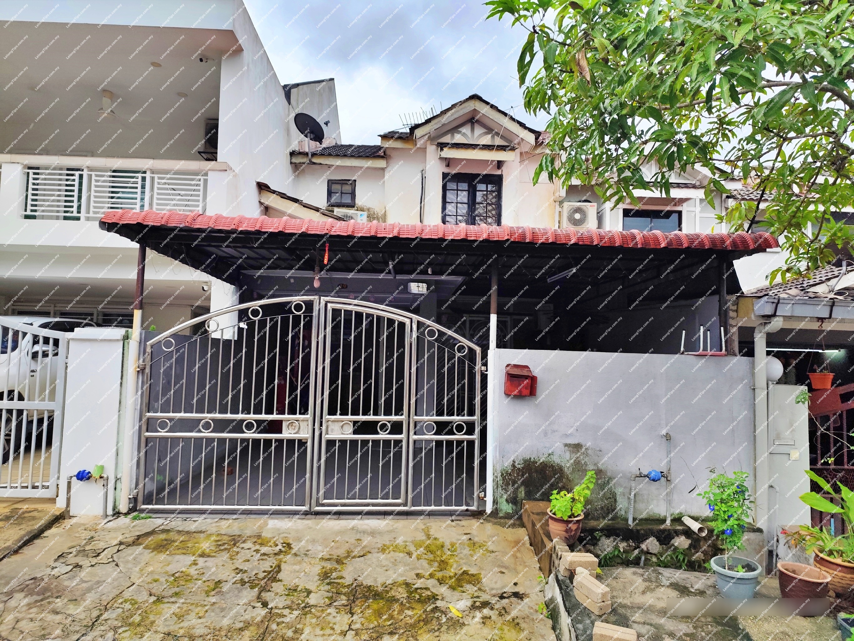 2 Storey Terrace House