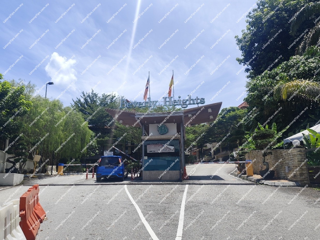 3 Storey Semi Detached House