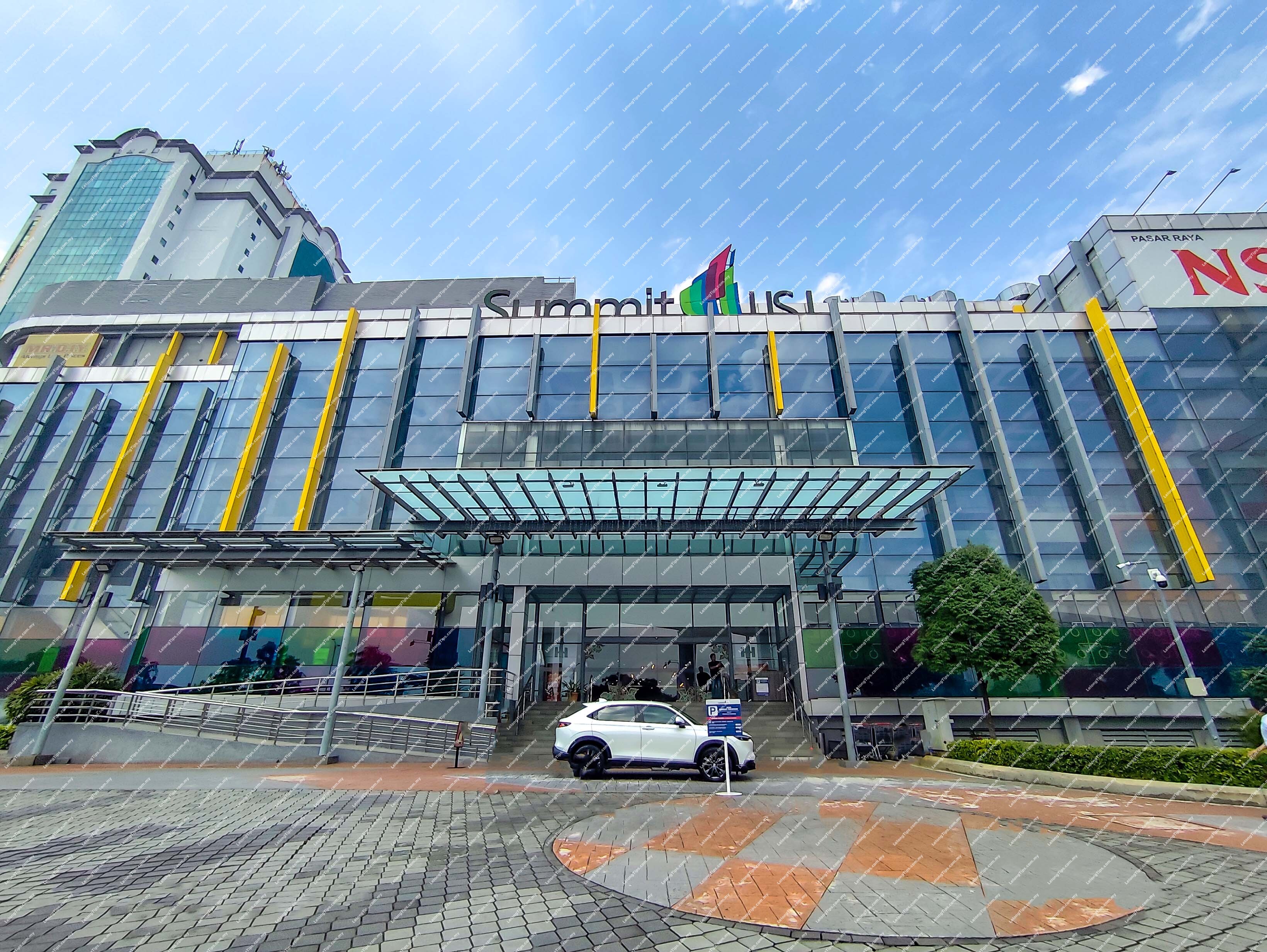 [Next to KESAS Highway] Retail Shop [4 min to USJ7 LRT Station]