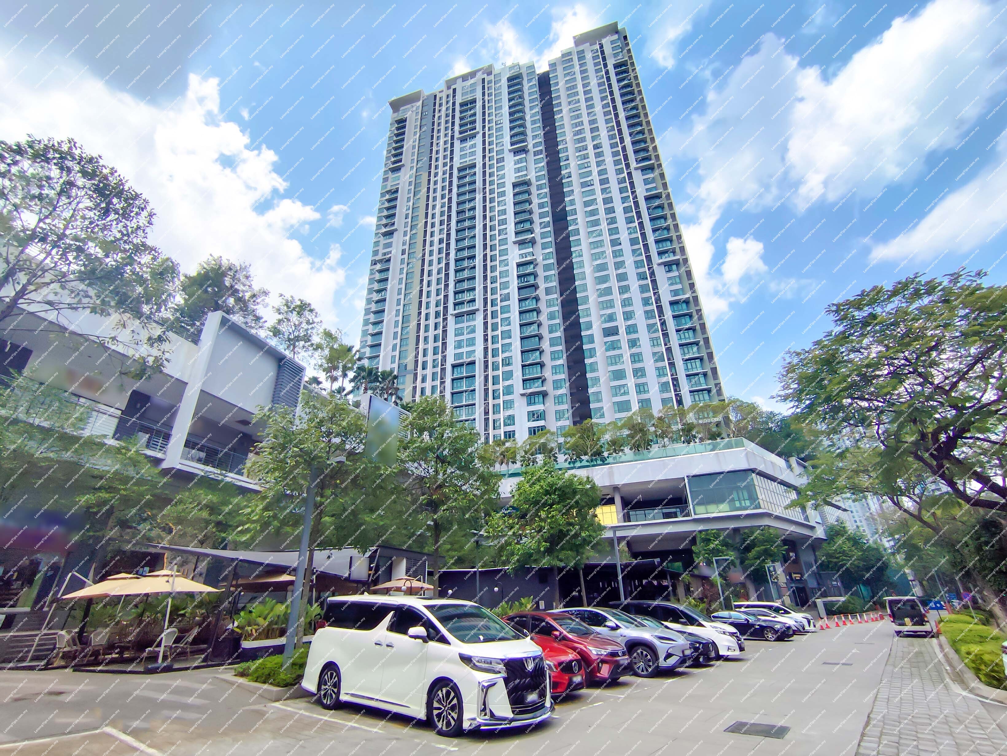 [High Rental Demand (Good for Investment)] Retail Lot [Ideal for Businesses needing Exposure & Easy Recognition]