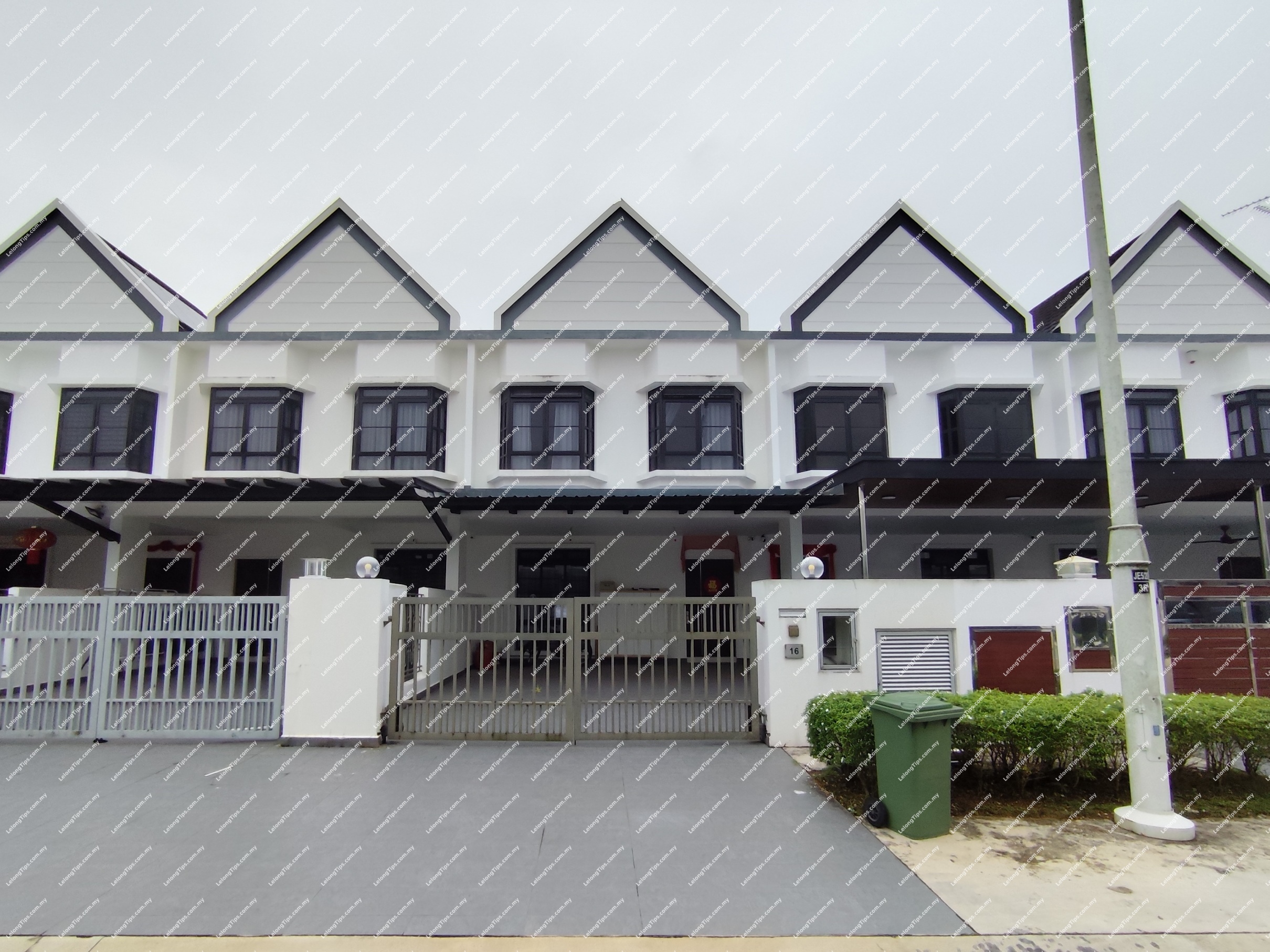 2 Storey Terrace House