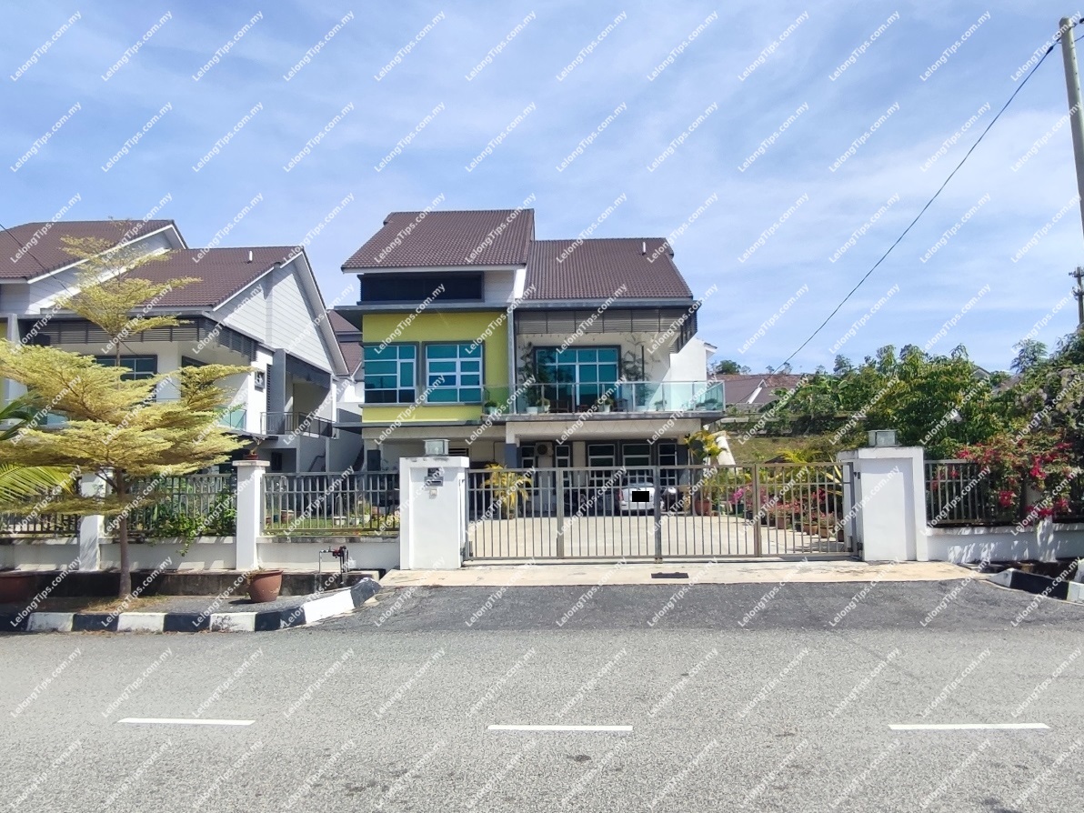 1.5 Storey Detached House