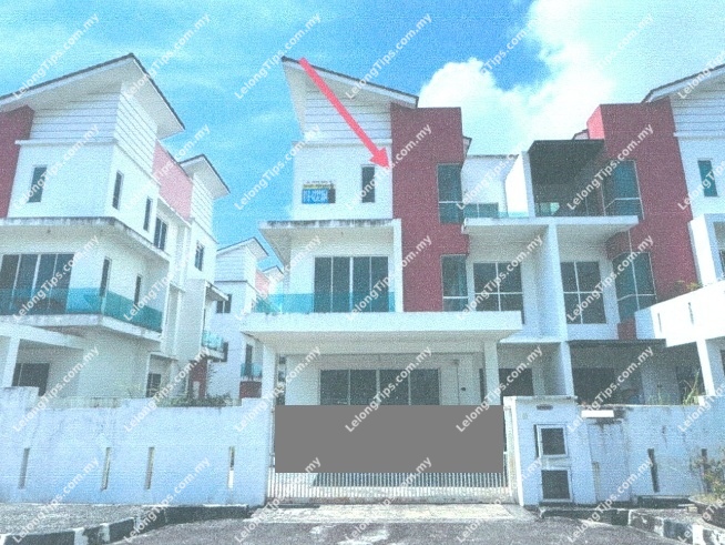 3 Storey Semi Detached House