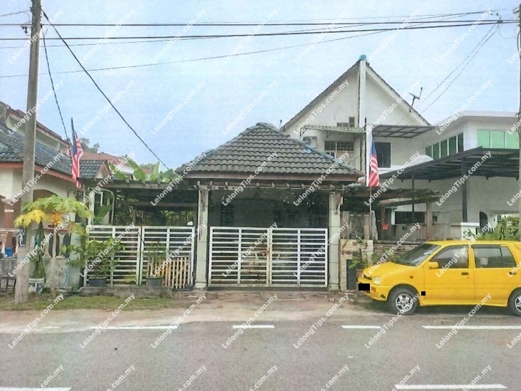 1.5 Storey Semi Detached House