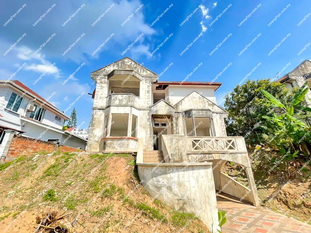 [Huge Land Area 60' x 90'] Freehold Detached House