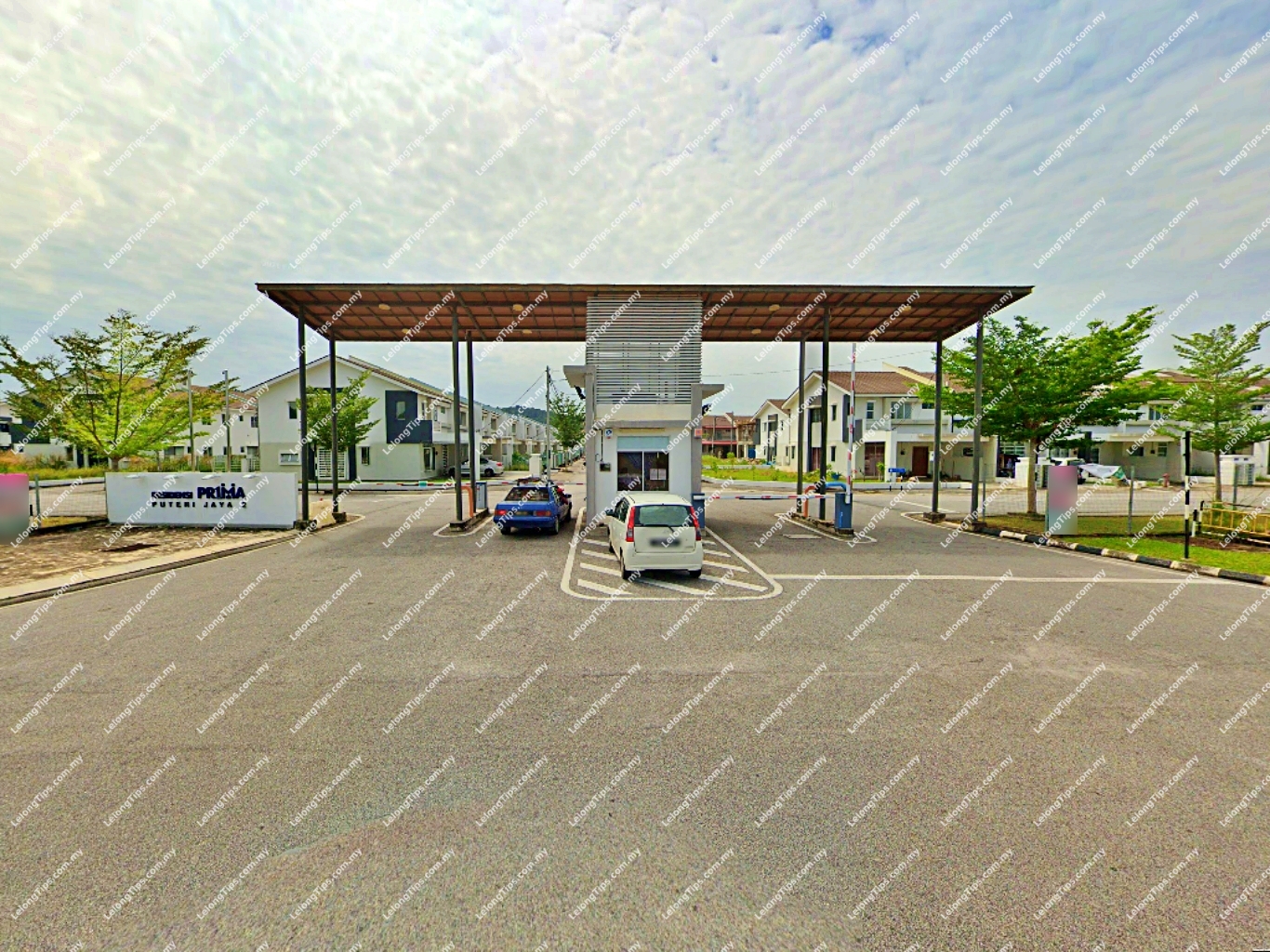 2 Storey Terrace House