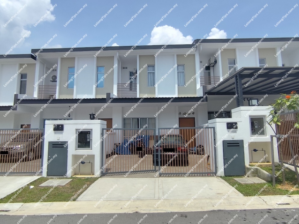 Direct access from Plaza Tol Kundang 2 Storey Terrace House 10 min to Econsave Kundang