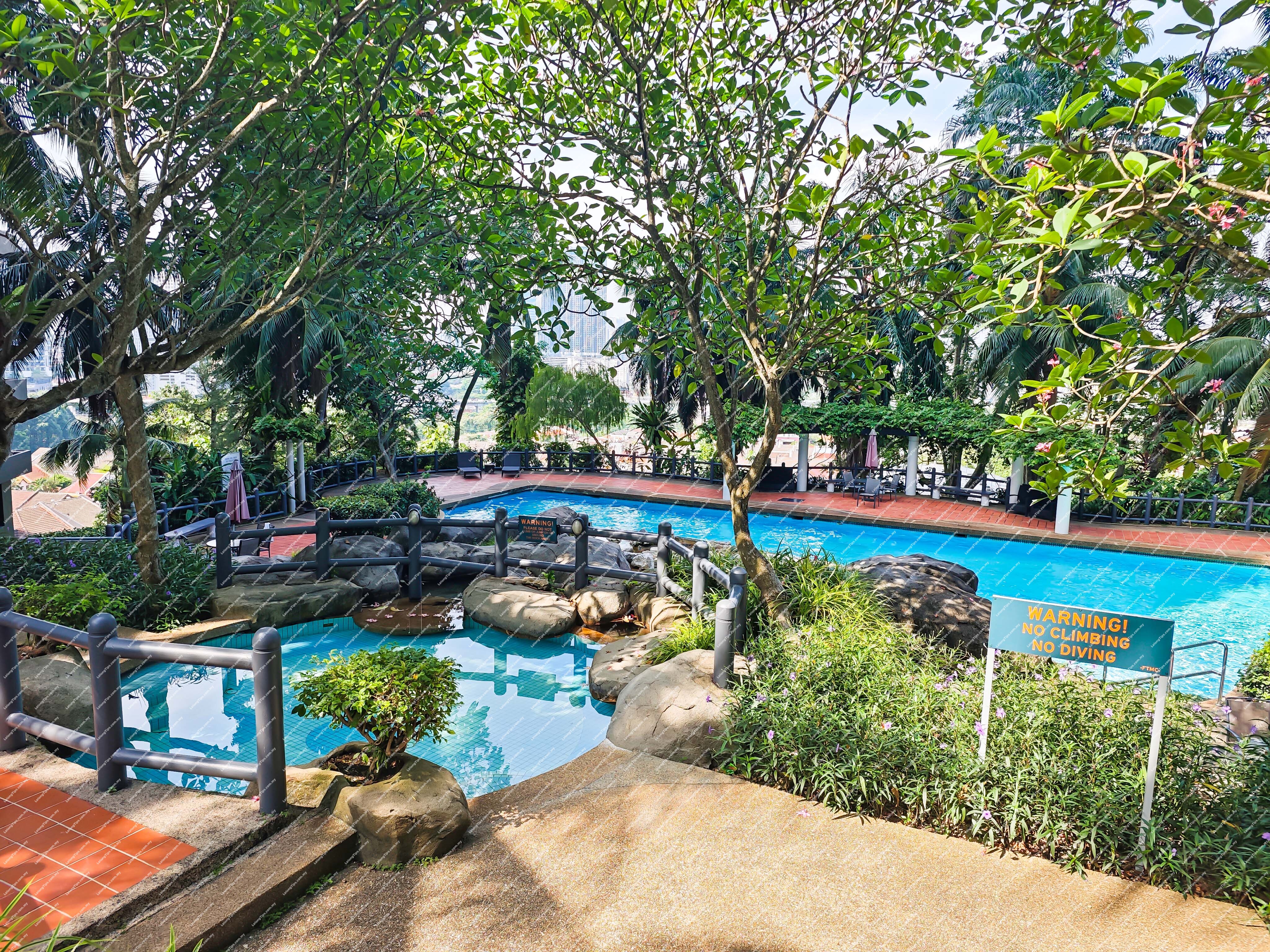 [Exclusive & Privacy - only 6 Units Each floor] Condominium [Rental Return > 5%; Unit facing South East]