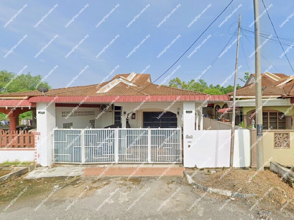 1 Storey Semi Detached House