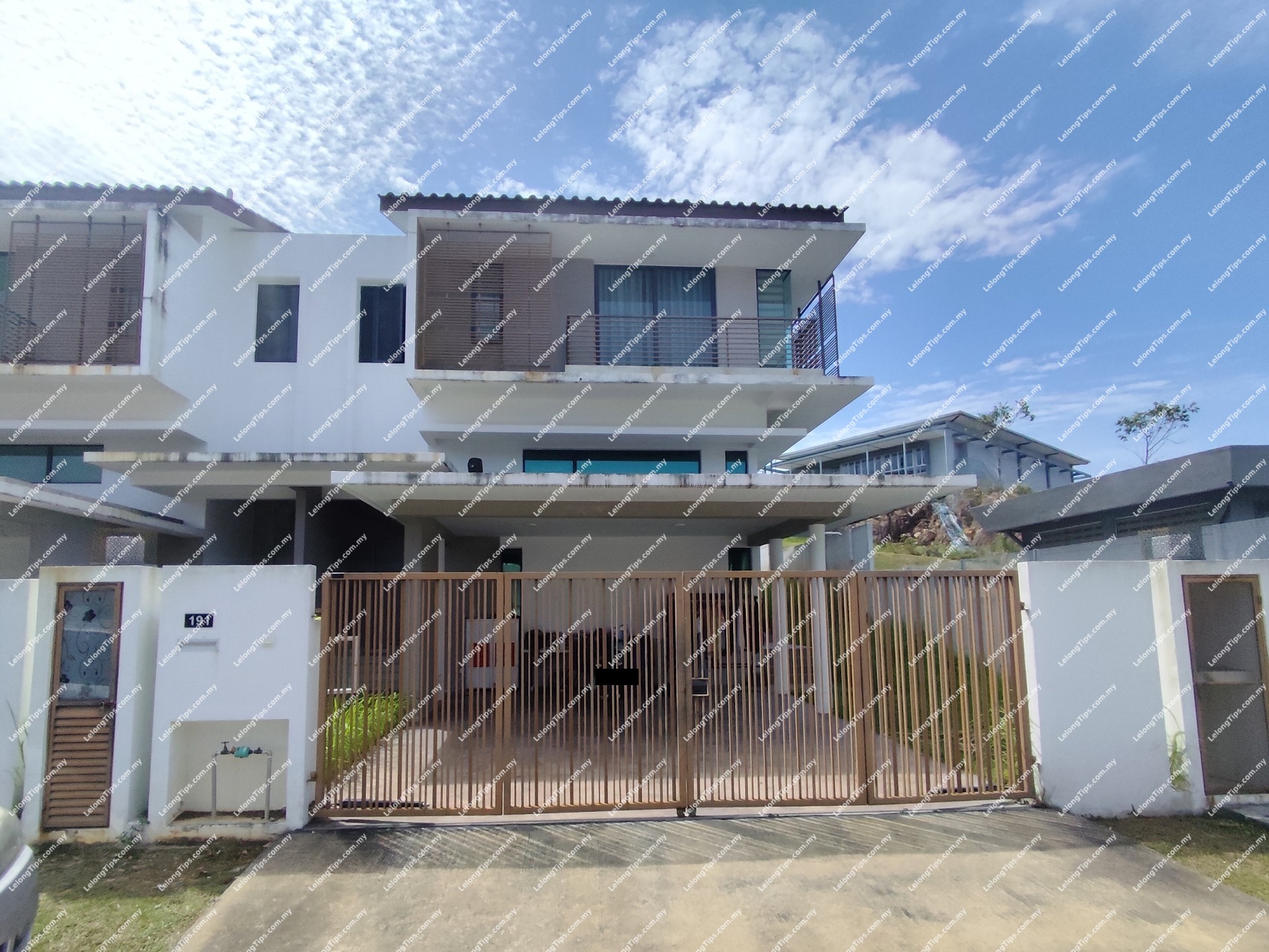 2 Storey Semi Detached House