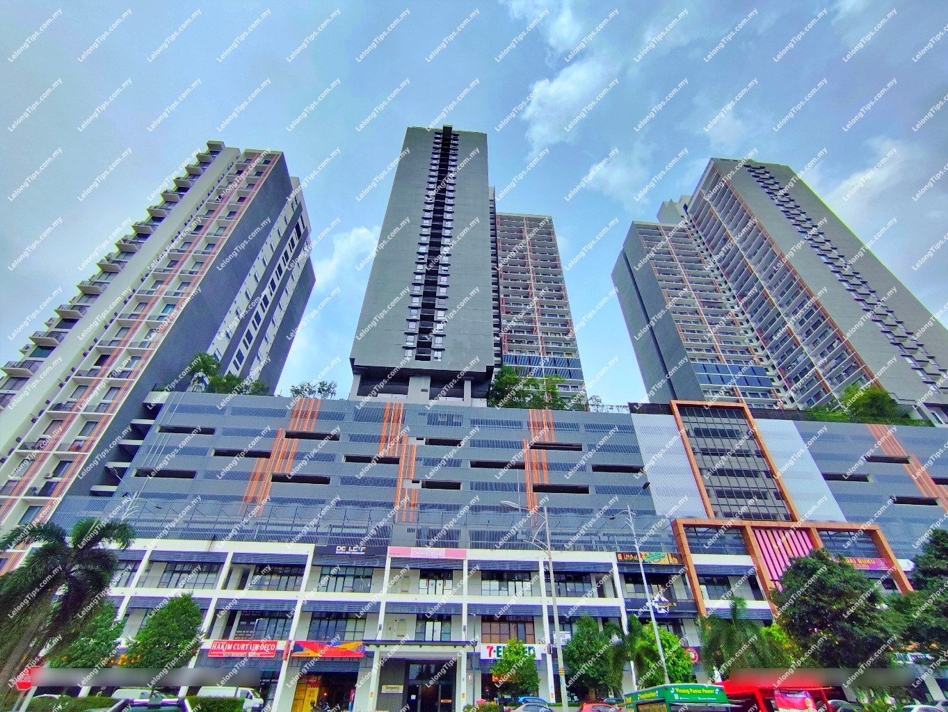 [2 min away from Kota Damansara MRT Station] Commercial Shop Unit [Easily accessible via Jalan Sungai Buloh, Persiaran Surian & New Klang Valley Expressway]