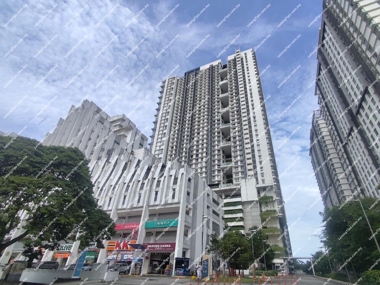 Duplex Service Apartment