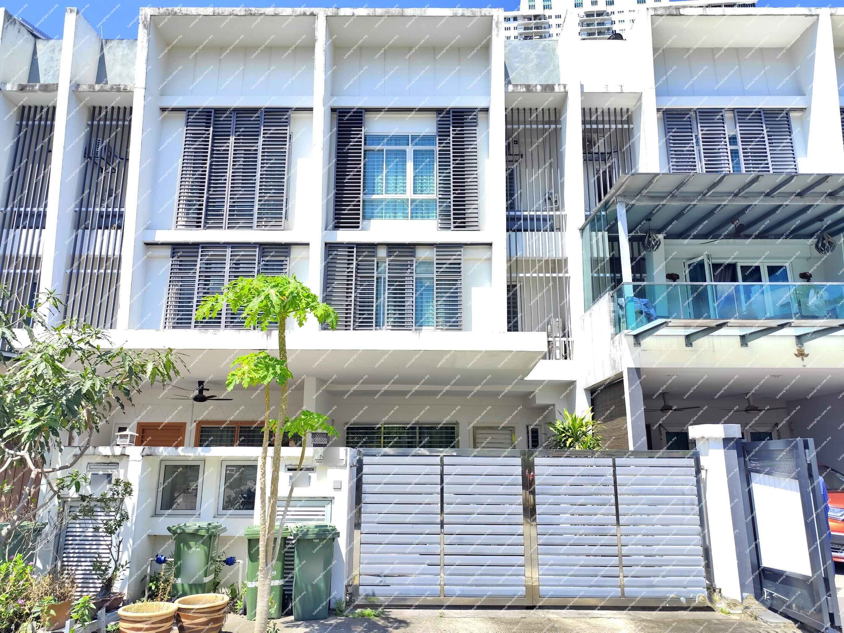 3 Storey Terrace House