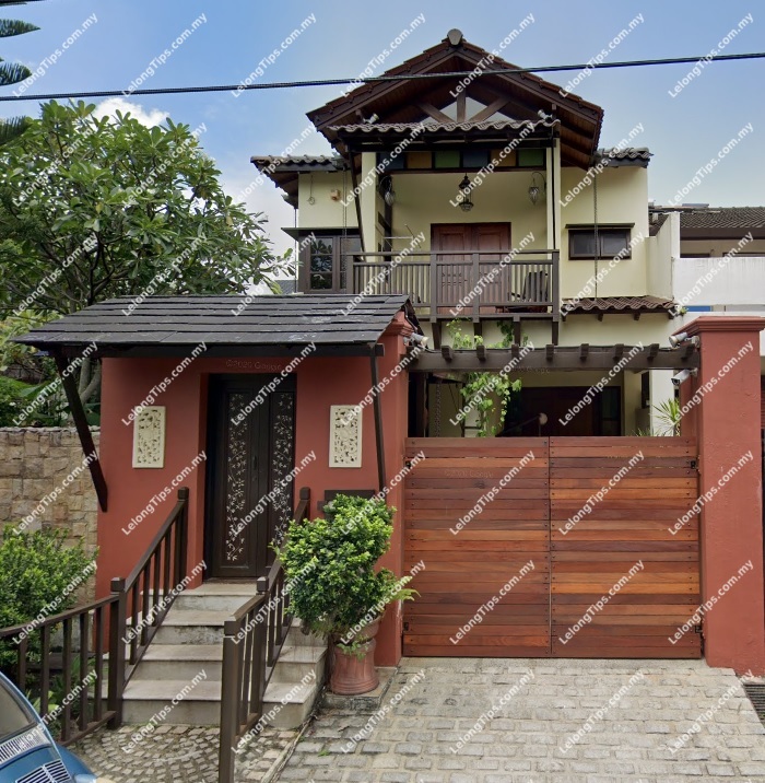 2 Storey Terrace House with Extra Land