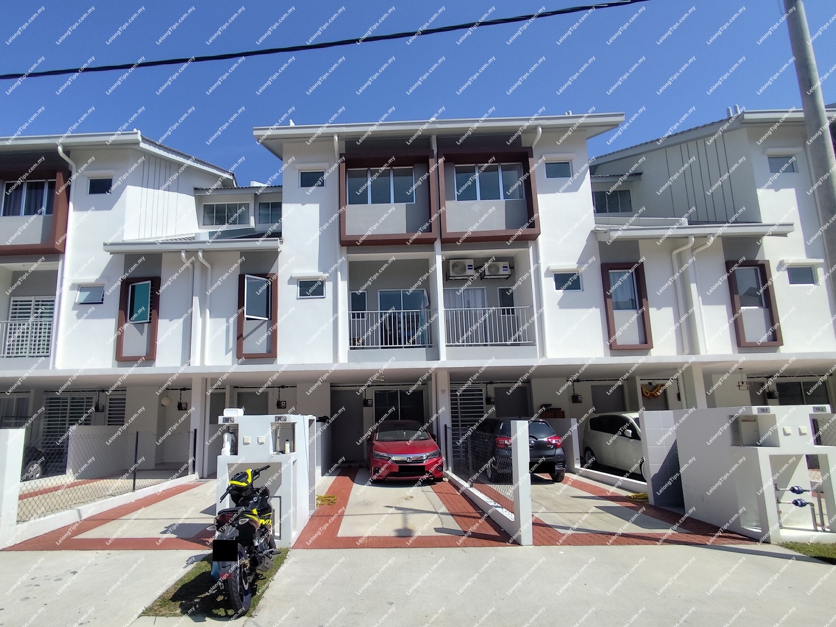 Town House (Duplex Lower Level)