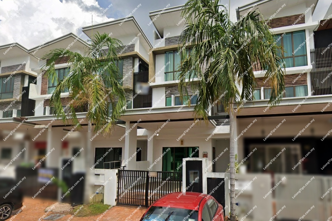 2.5 Storey Terrace House