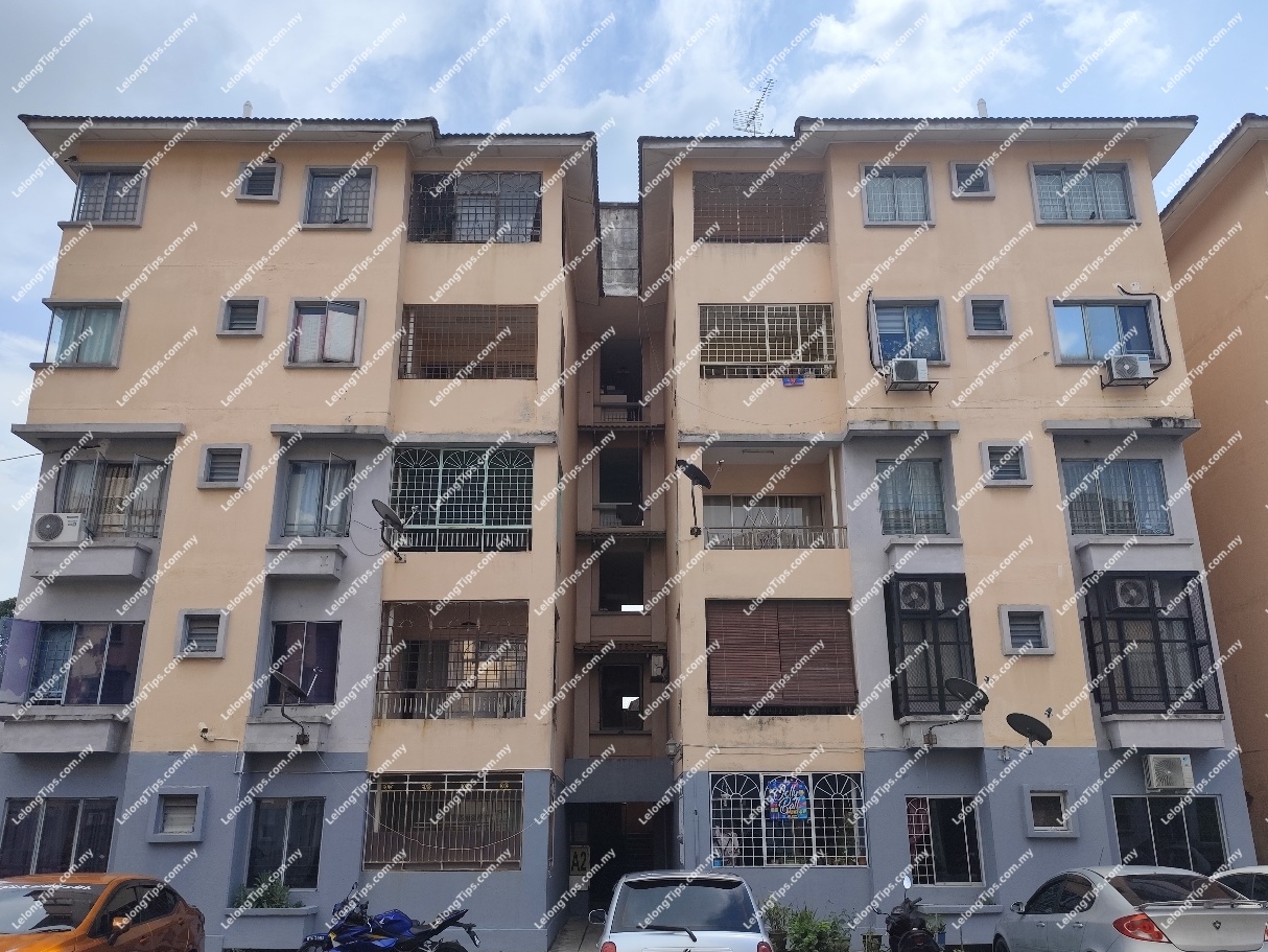 [Close to Plaza Metro Kajang & AEON Big Kajang] Apartment [Near Stesen KTM Kajang & Metro Point Complex]