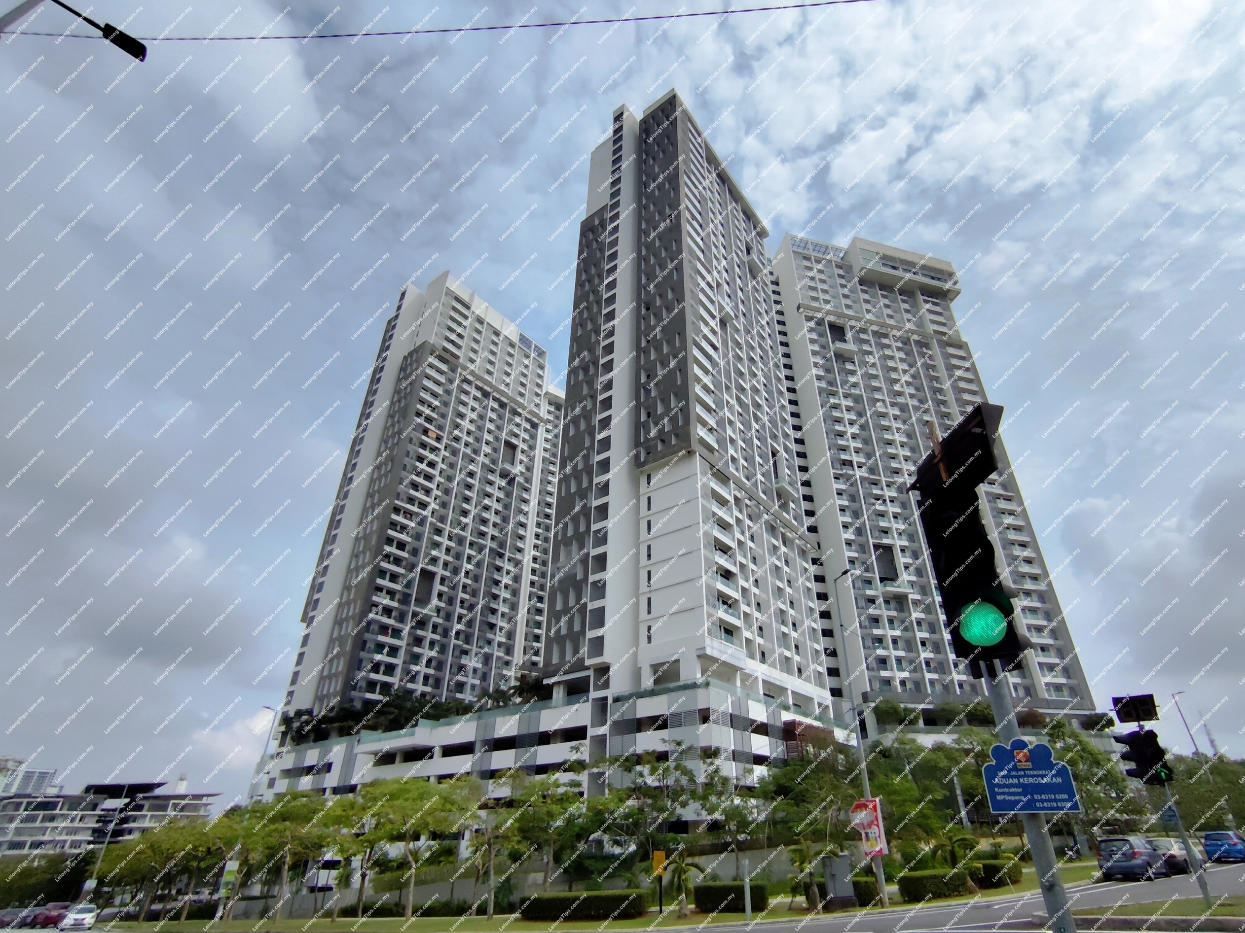 [4 min to DPULZE Shopping Centre] Small Office Home Office (SOHO) [ 6 min to MMU Cyberjaya]