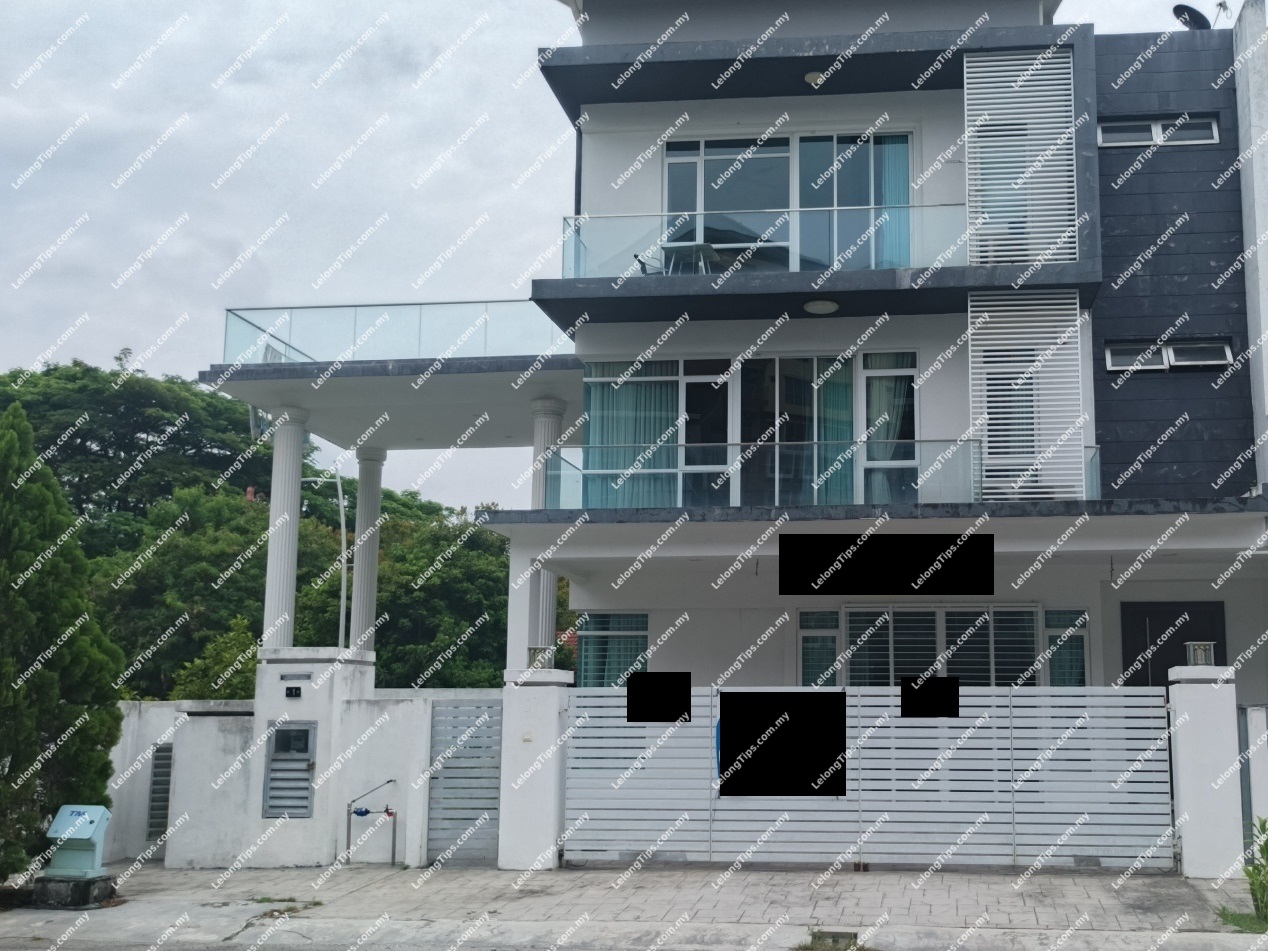 3 Storey Semi Detached House