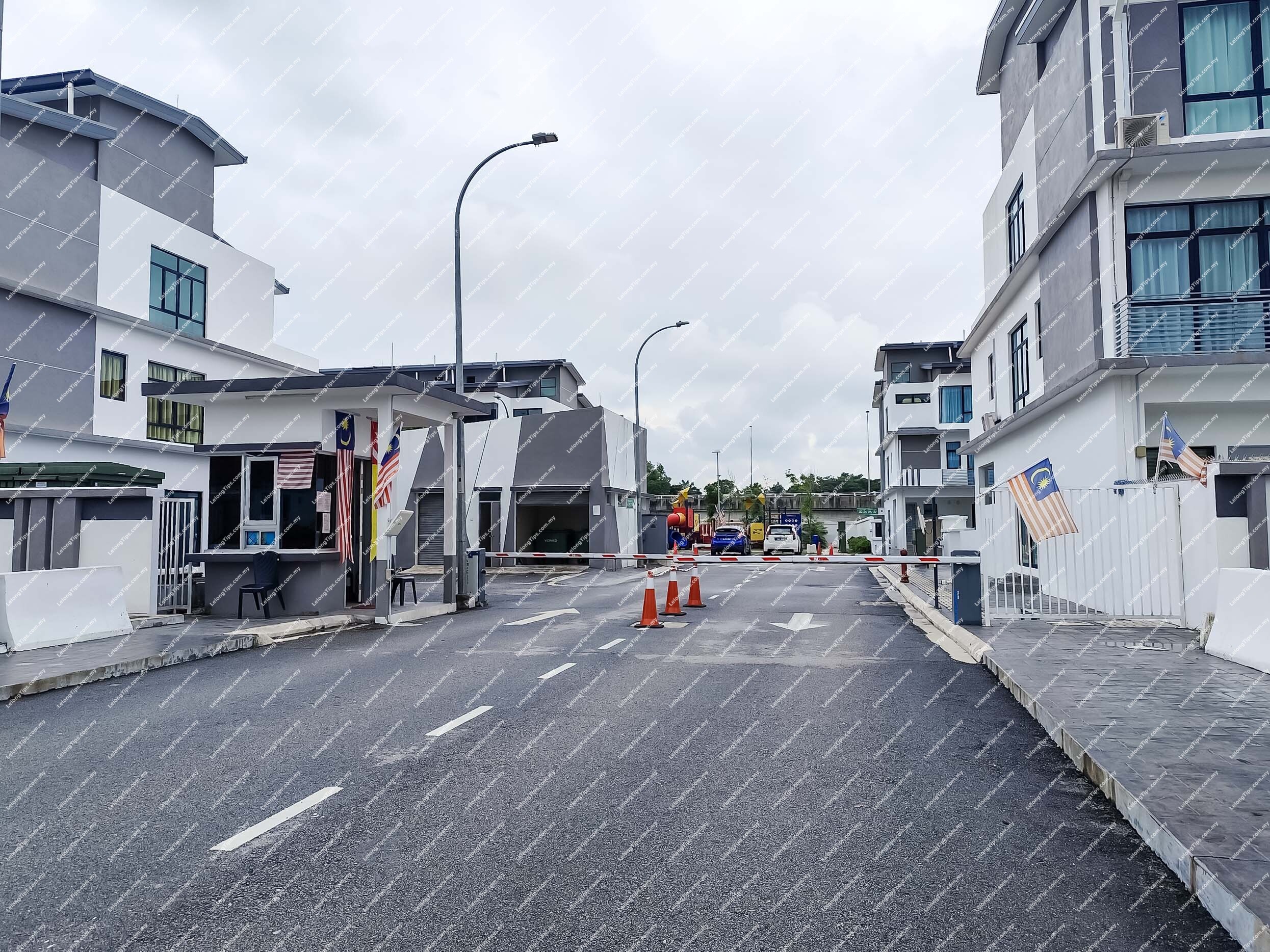 [Newly Completed] 3 Storey Town House