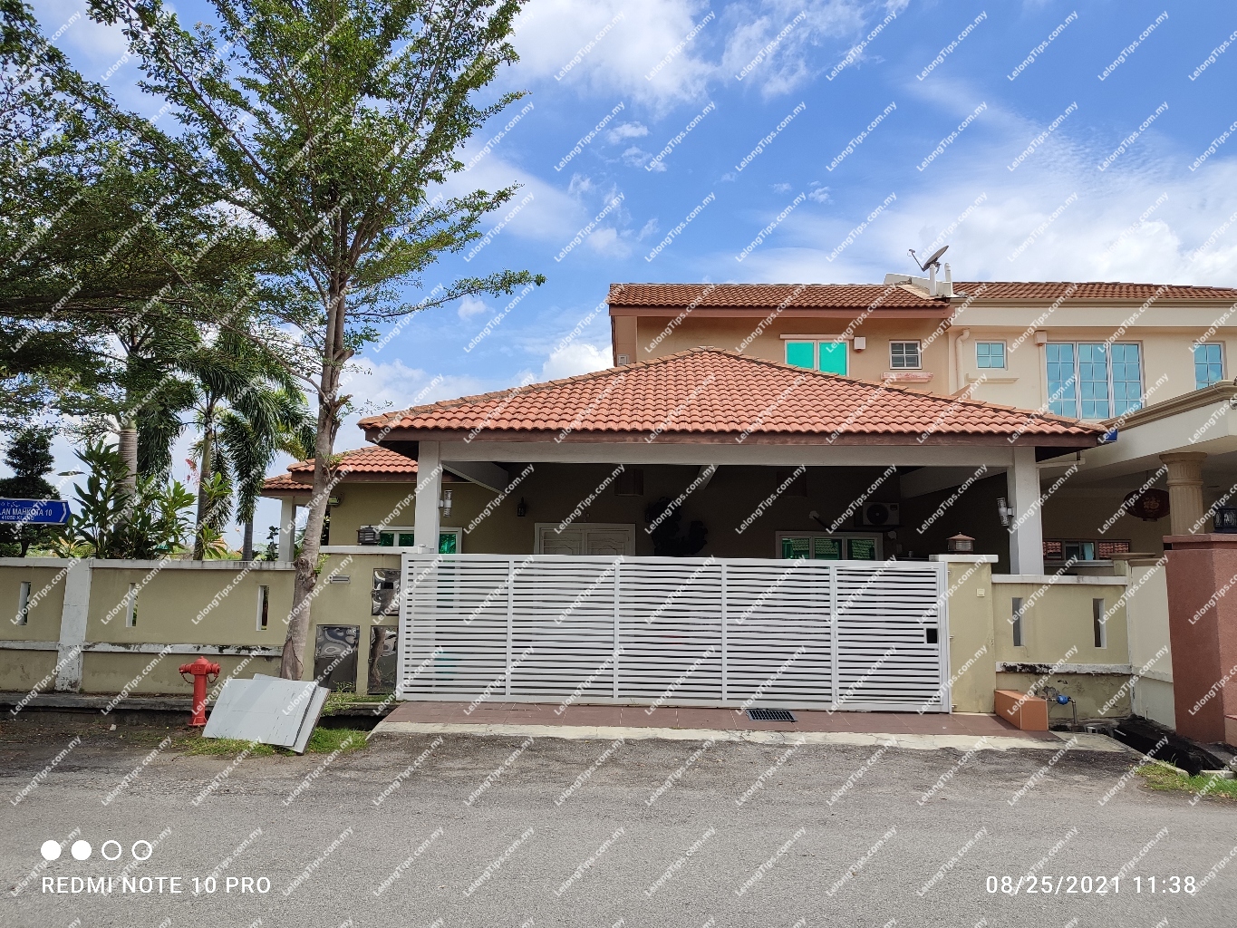 1.5 Storey Semi Detached House