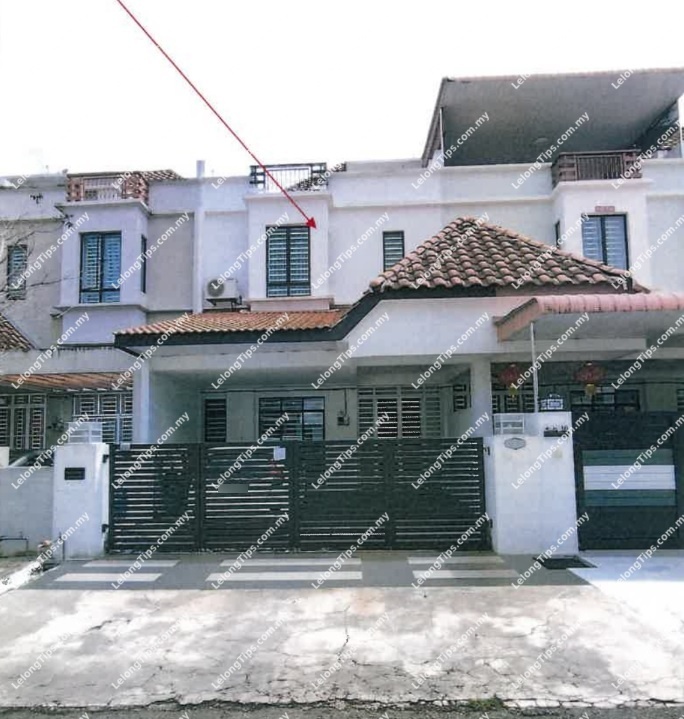 3 Storey Terrace House